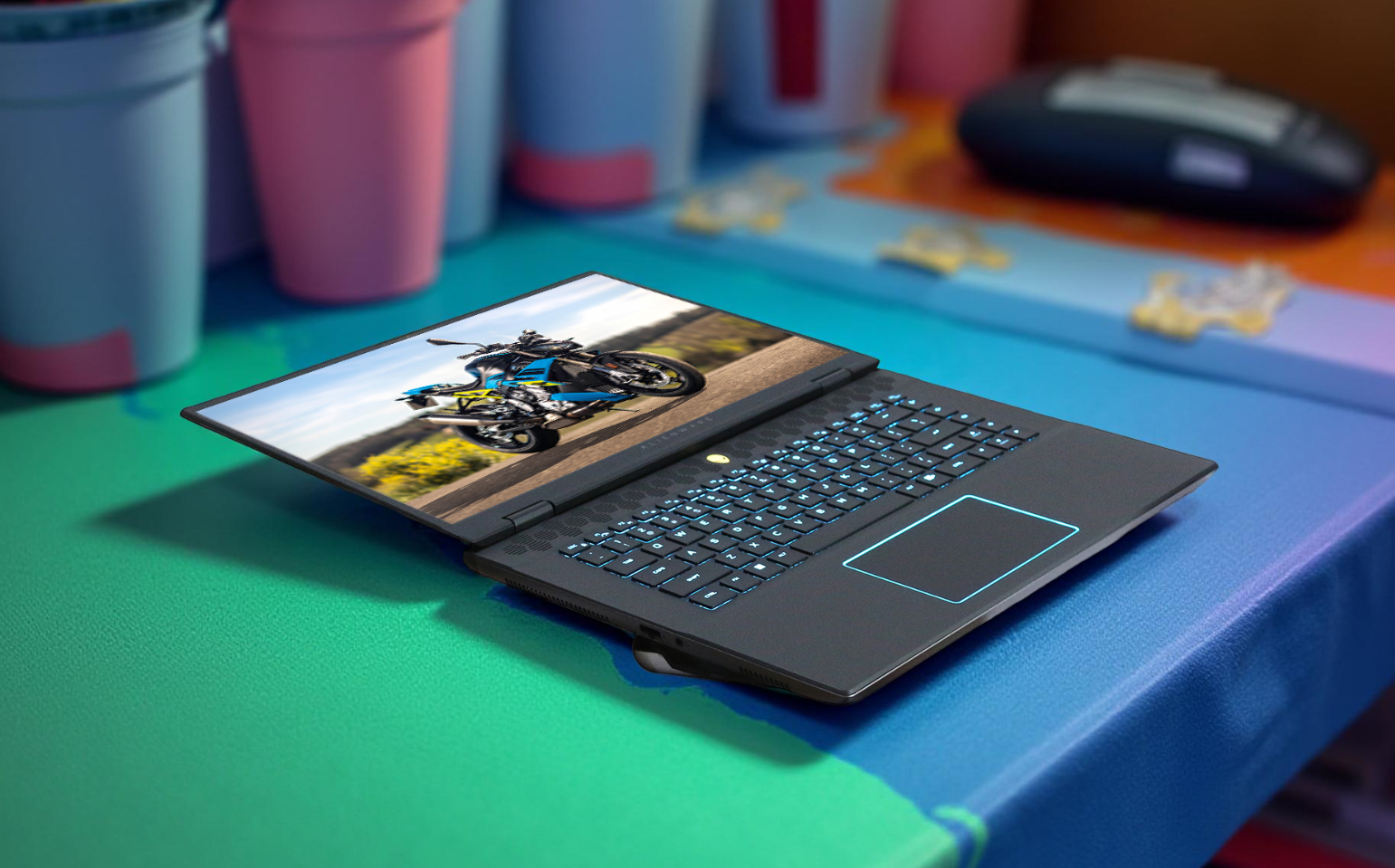 LAPTOP DELL ALIENWARE M16 R2 ULTRA 9 185H RTX 4070 8GB 16INCH QHD 240HZ GAMING NGƯỜI HÀNH TINH GIÁ RẺ1