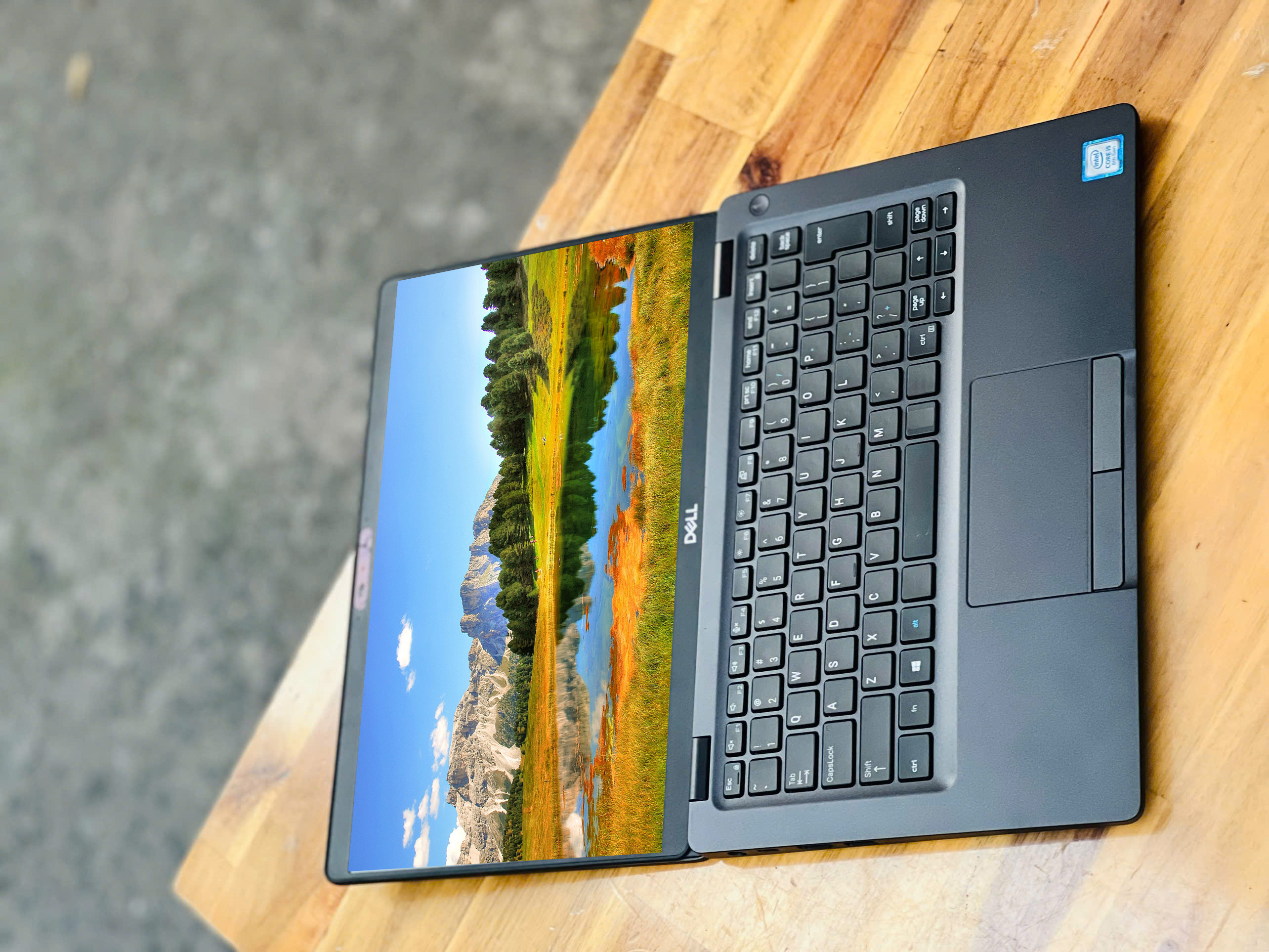 LAPTOP DELL LATITUDE 5300 i7 8665U 13.3INCH FHD VIỀN MỎNG SIÊU GỌN NHẸ GIÁ RẺ4