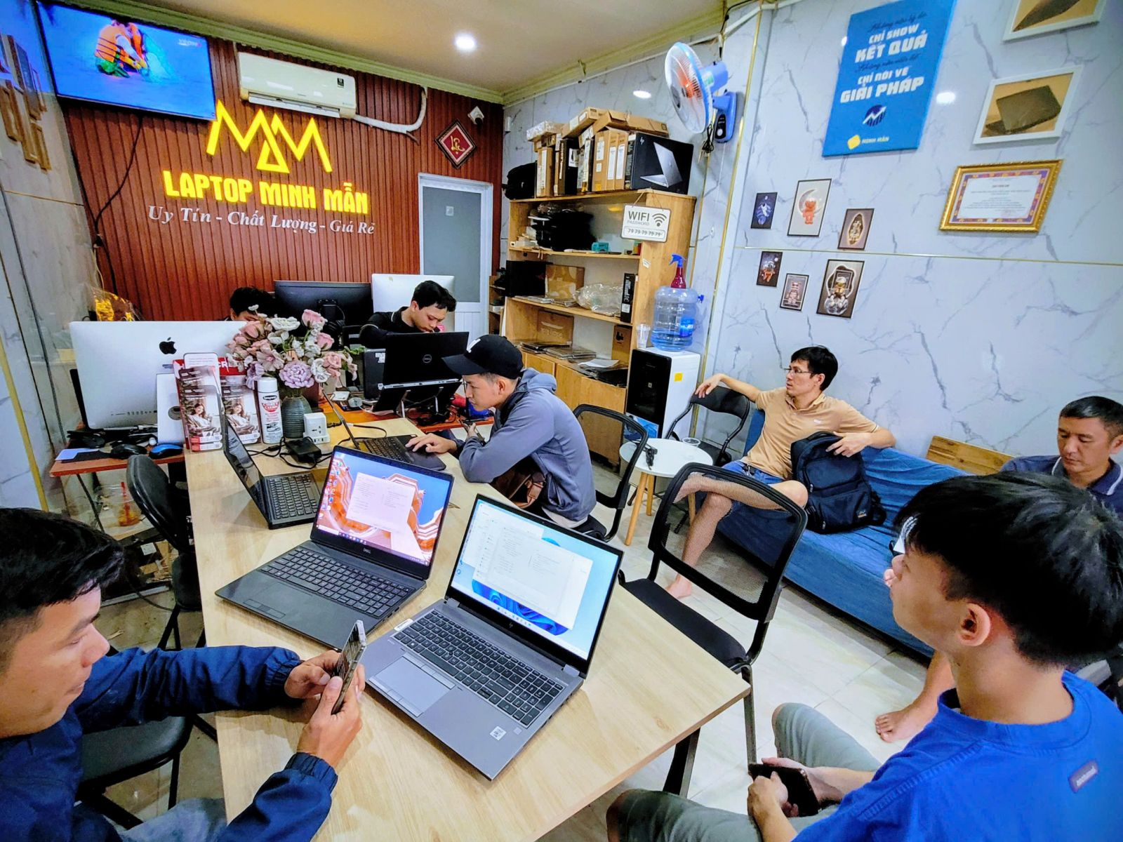 SO SÁNH ASUS VIVOBOOK GO 15 RYZEN 5 VÀ HP FC RYZEN 5