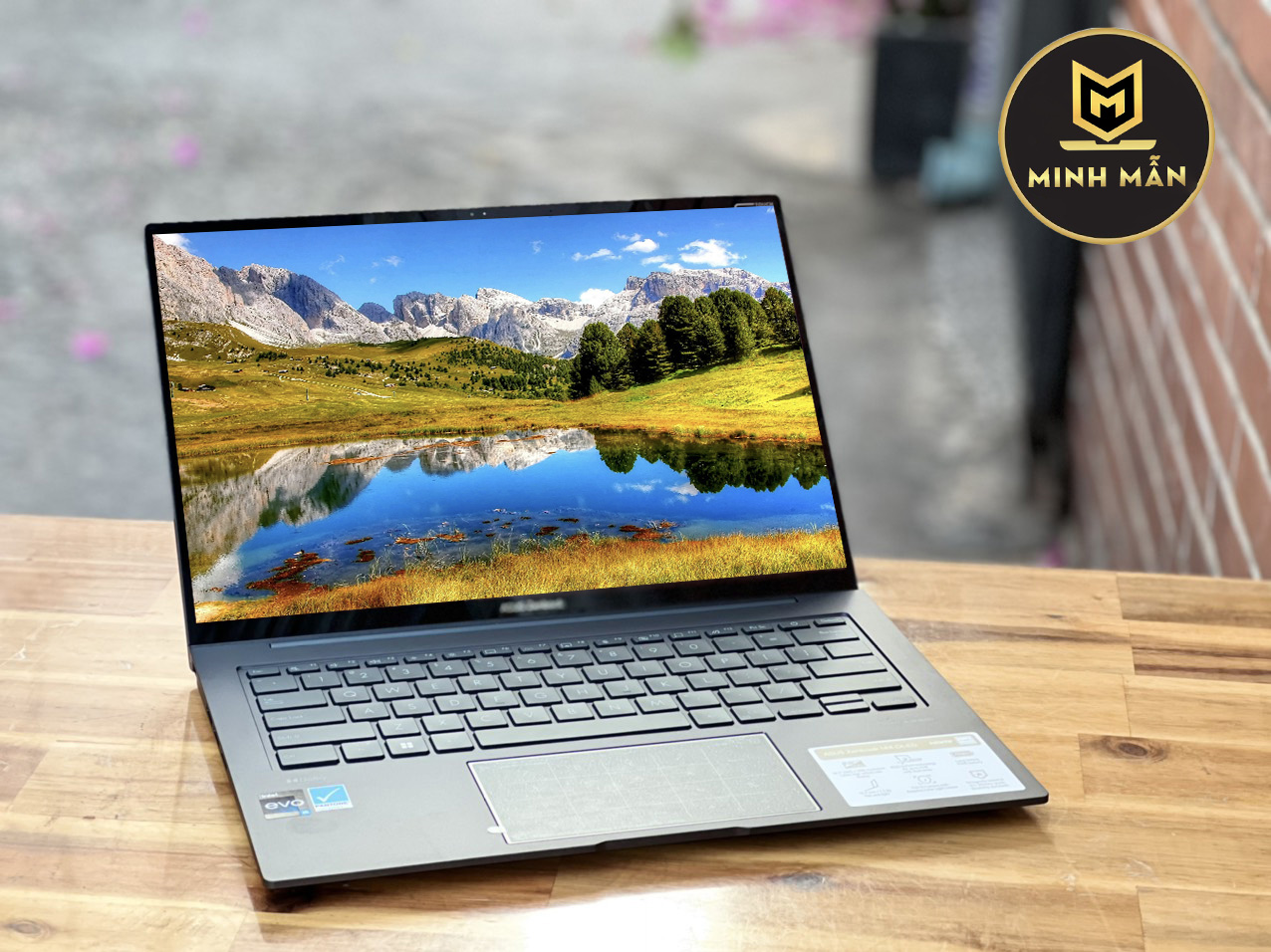 Cửa Hàng Bán Laptop Uy Tín Tại TPHCM