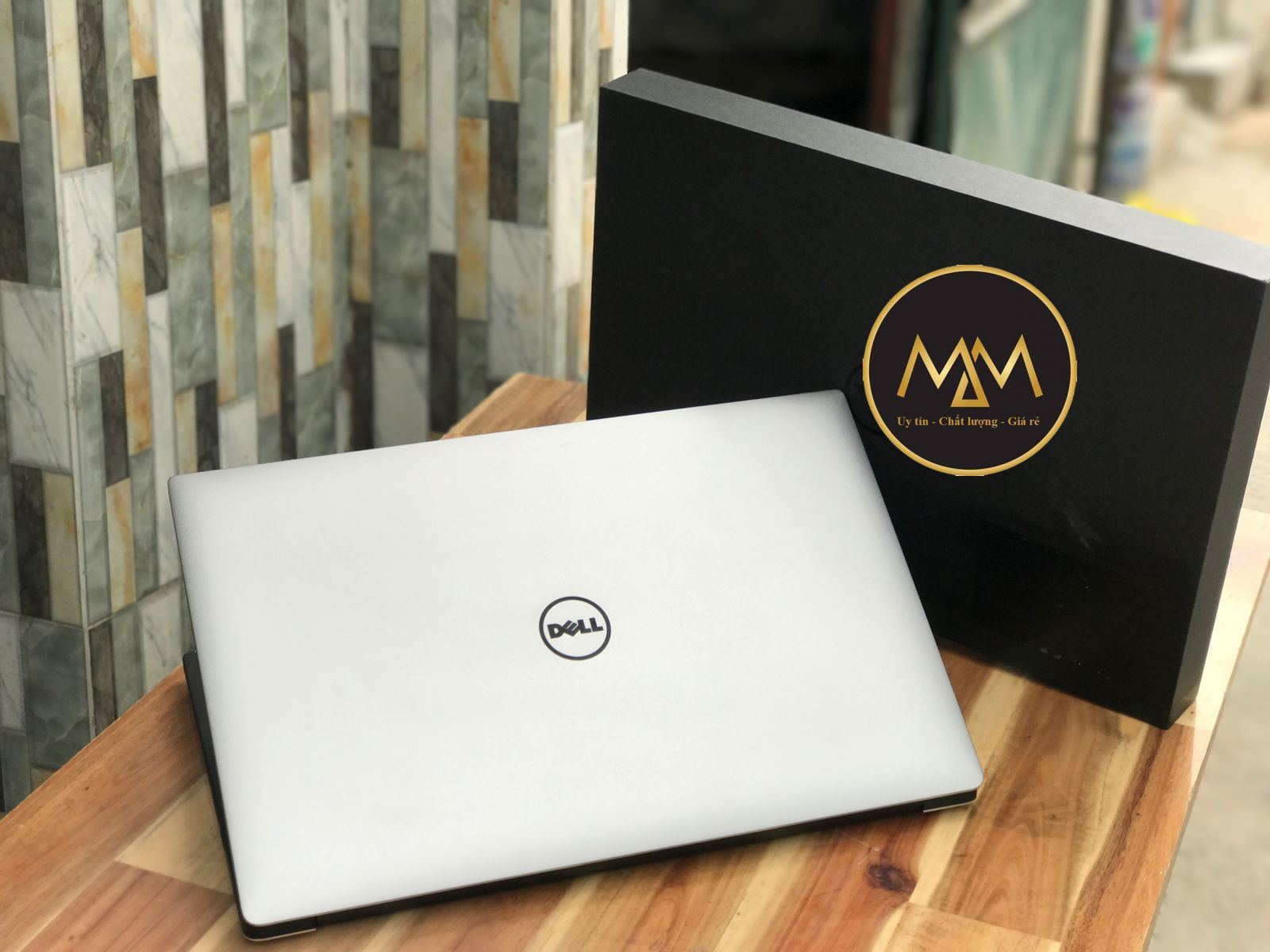 Mua laptop cũ uy tín