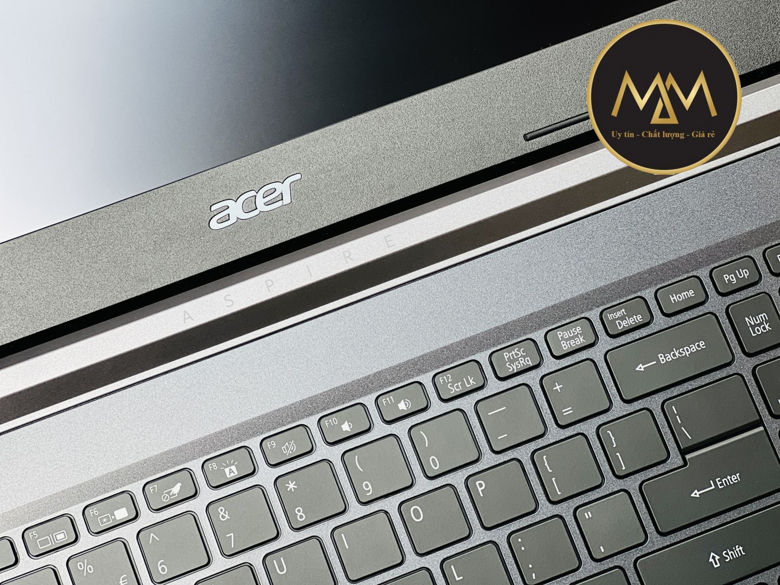Laptop Gaming Acer Aspire 7 A715 Ryzen 5 5500U