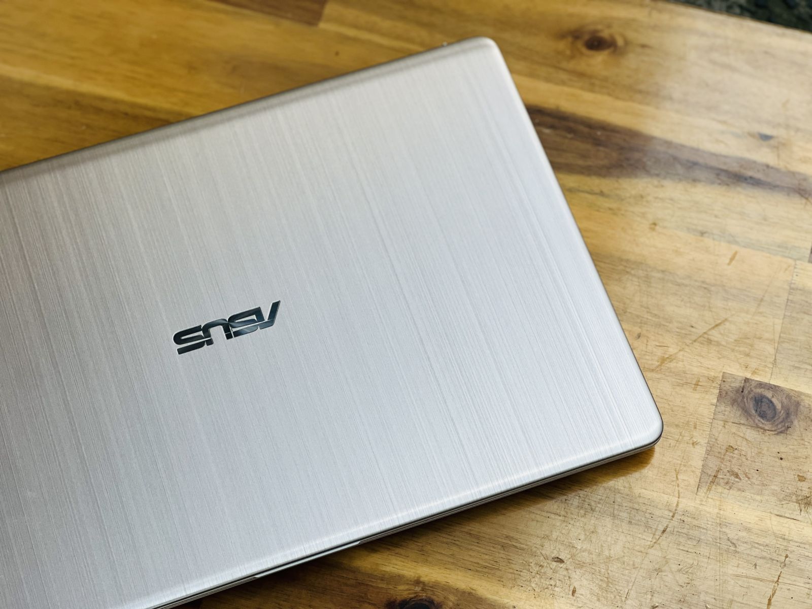 Laptop cũ giá rẻ 99%/ Asus Vivobook S530 i3 8145U/ SSD/ 15.6inch Viền Siêu Mỏng/ Laptop Ultrabook Cao Cấp/ Giá rẻ