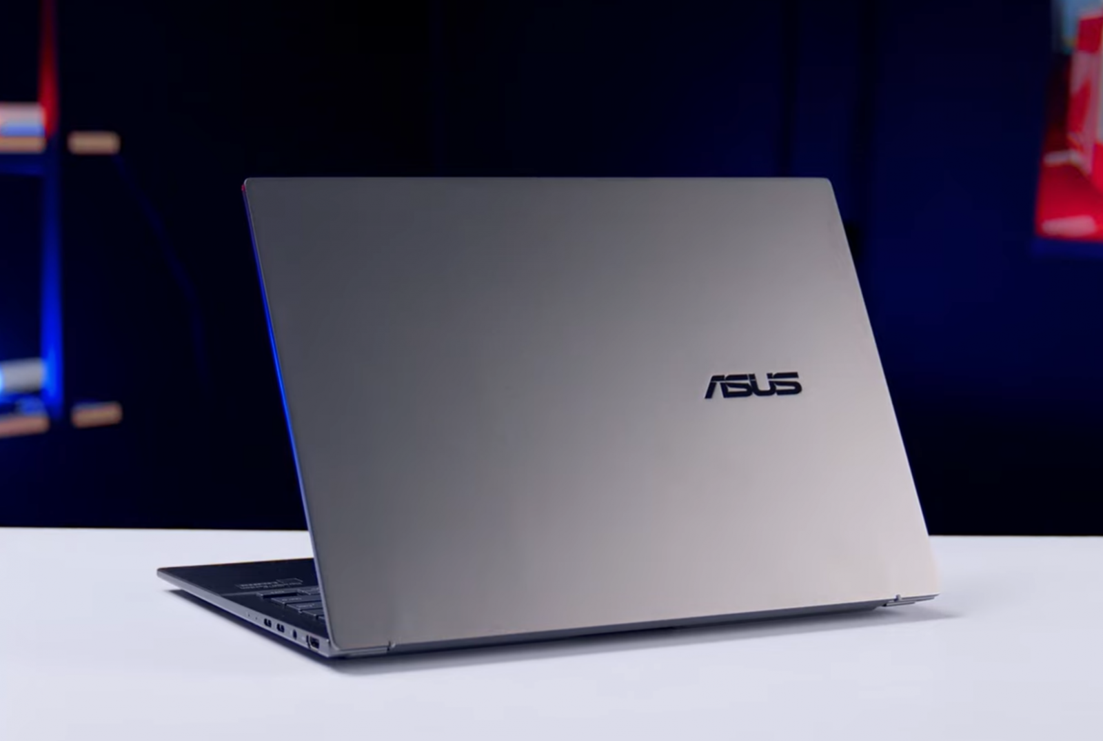 Asus Zenbook 14 Q415 2024