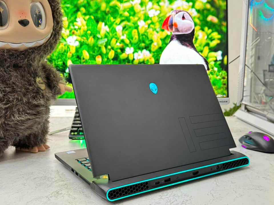 DELL ALIENWARE M15 R6