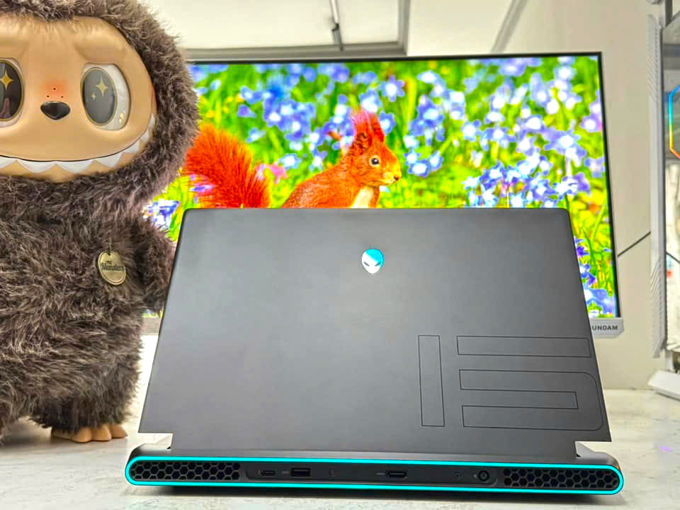DELL ALIENWARE M15 R6