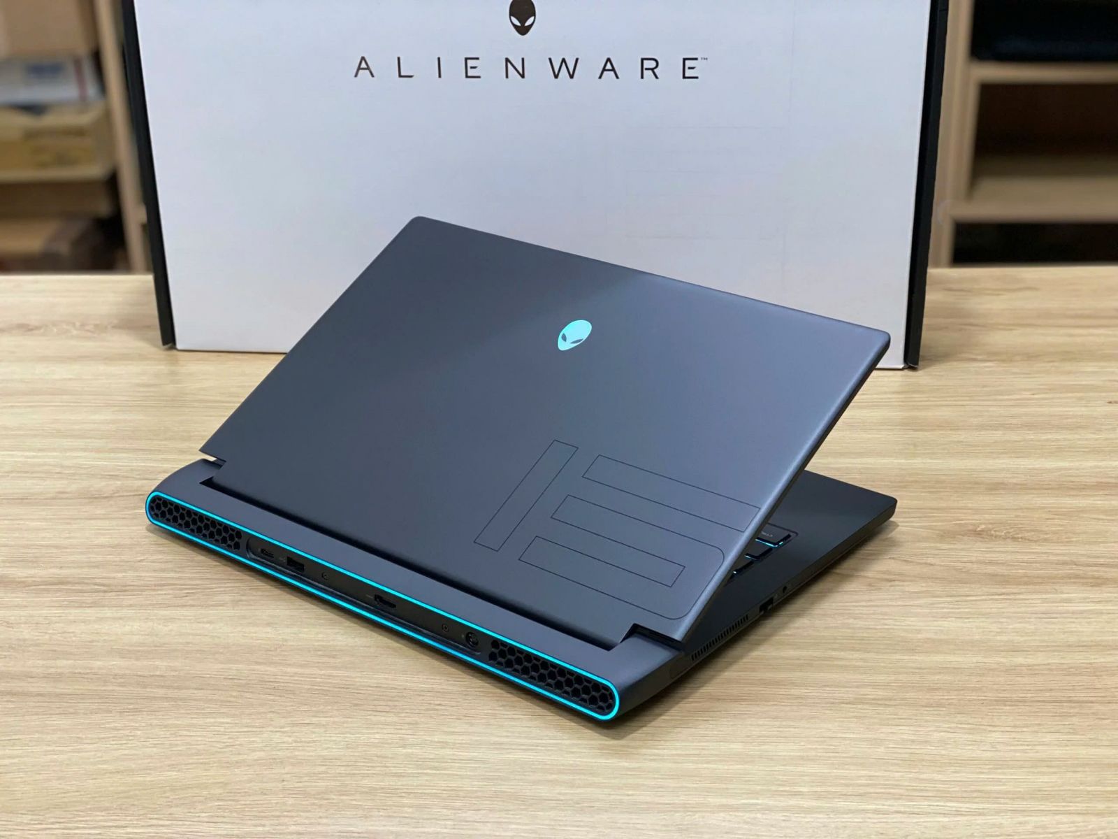 DELL ALIENWARE M15 R6
