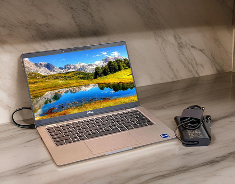 DELL LATITUDE 5330 2022