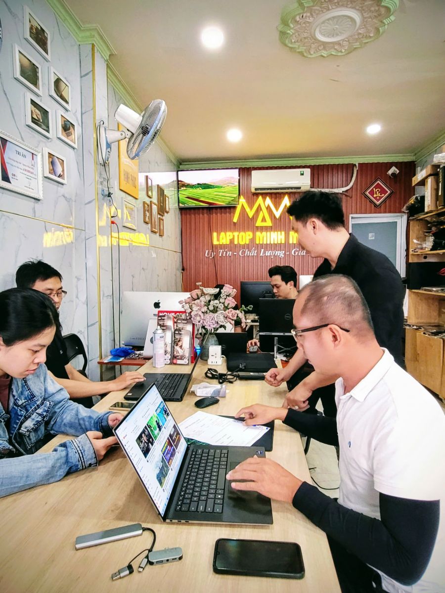 SO SÁNH DELL PRECISION 5550 i7 VÀ DELL PRECISION 7550 i7