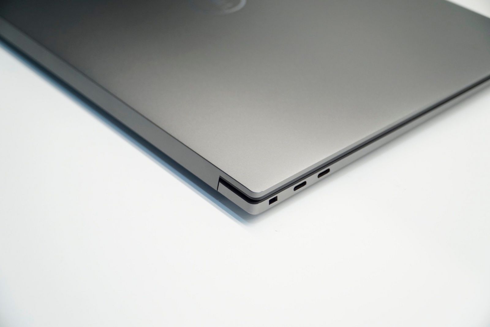 Laptop Dell Precision 5570 i7 12800H Giá Rẻ