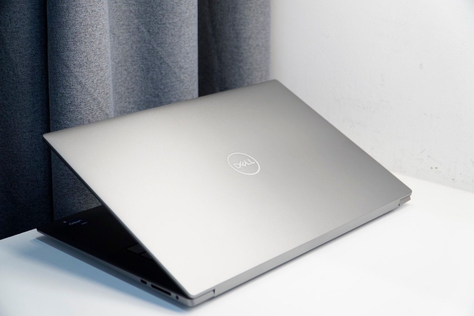 Laptop Dell Precision 5570 i7 12800H Giá Rẻ
