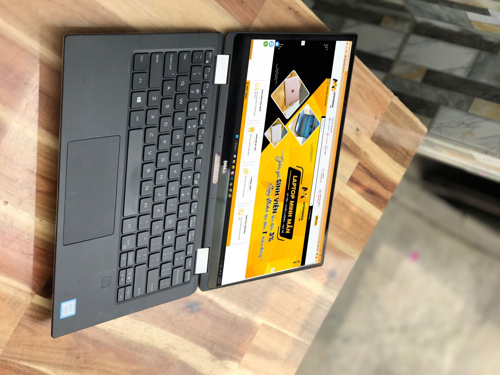 Dell XPS 13 9365 I7 7Y75/ Ram 16GB SSD 512GB/ 13.3inch 3K QHD+/ Cảm Ứng Lật Xoay/ Viền Mỏng/ Giá Rẻ