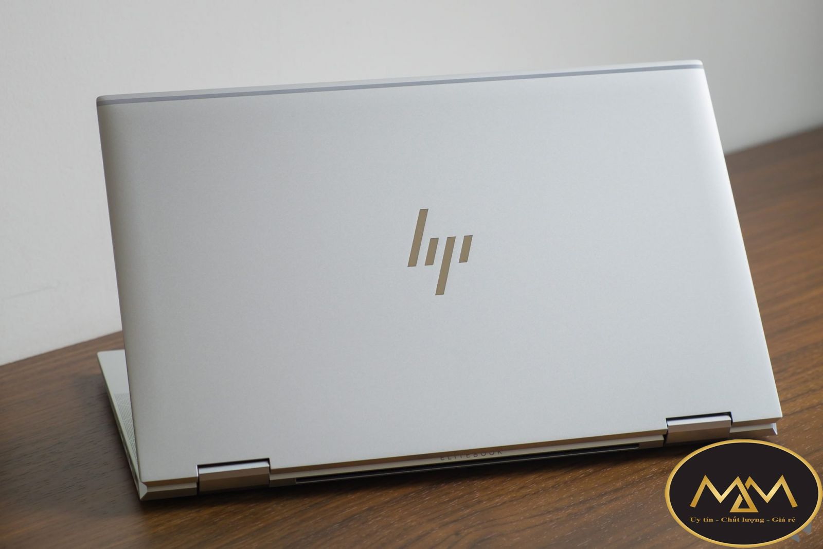Laptop cũ học sinh