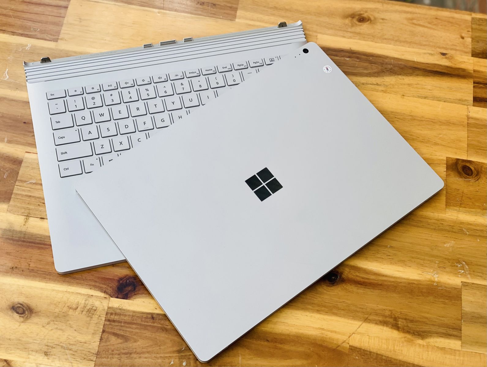 Laptop-Surface-cu-tphcm