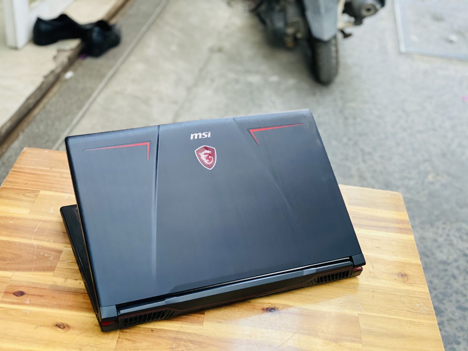 MSI GP72M 7REX I7 7700HQ/ RAM 16GB SSD 256GB + 1000GB/ FHD 120HZ/ GTX 1050TI 4GB/ GAMING ĐỒ HỌA/ GIÁ RẺ