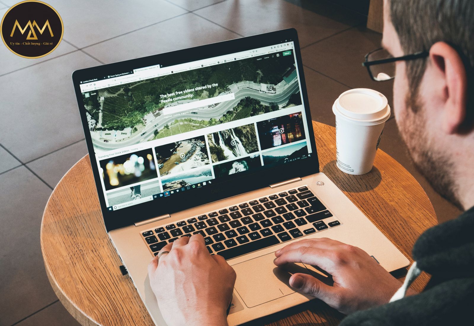 Mua laptop cũ làm photoshop giá rẻ