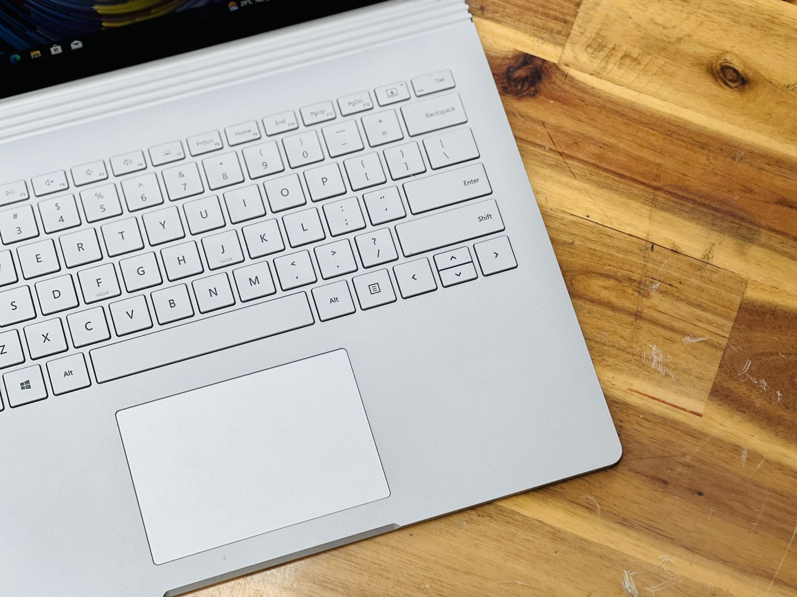 SURFACE BOOK 2 I5 7300U/ 8G/ SSD256/ 13.5inch 3K/ Cảm ứng 2in1/ Laptop giá rẻ/ Laptop Siêu Mỏng Gọn Nhẹ/ Giá rẻ