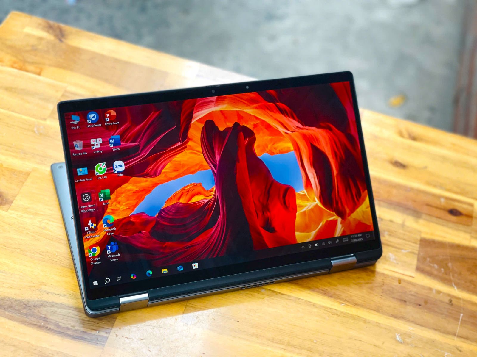 SO SÁNH SURFACE LAPTOP 4 i7 GEN 11 VÀ DELL LATITUDE 7420 2IN1 i7 GEN 11
