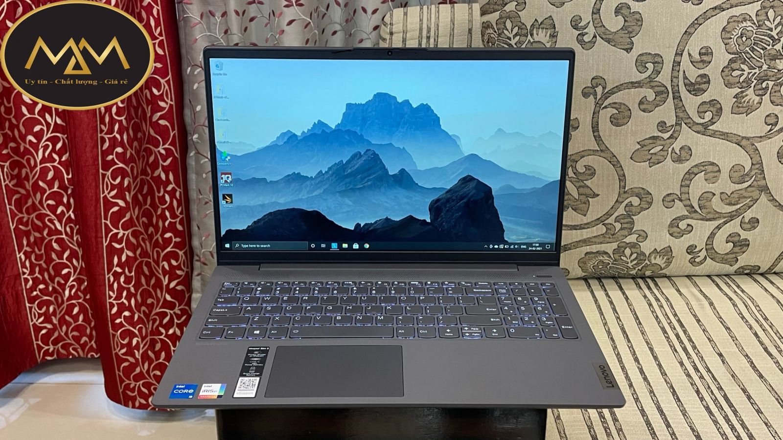 Thay màn hình laptop Lenovo giá rẻ TPHCM