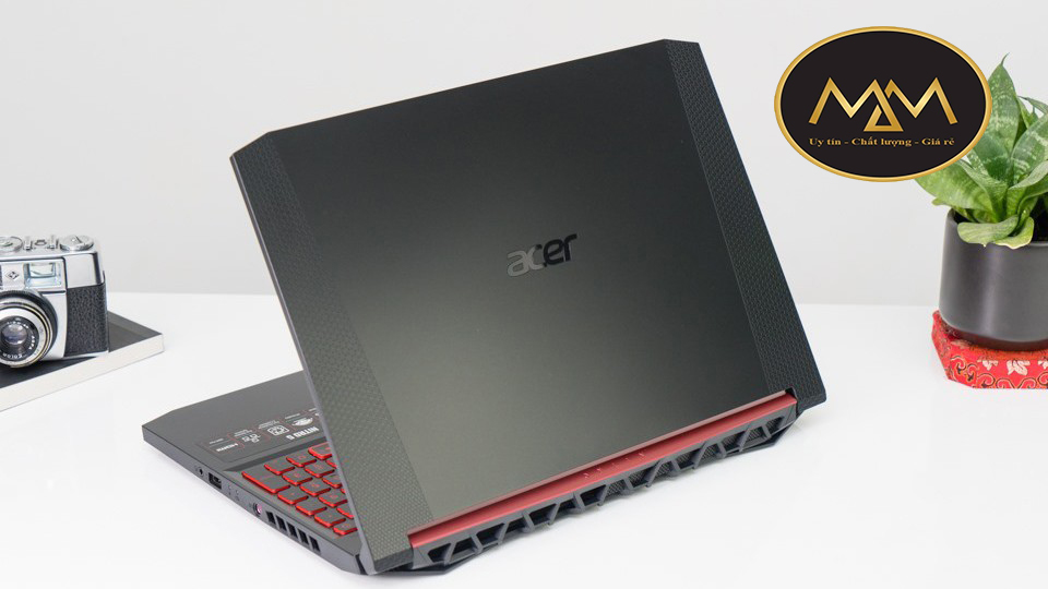 Top-10-mau-laptop-gaming-danh-cho-sinh-vien