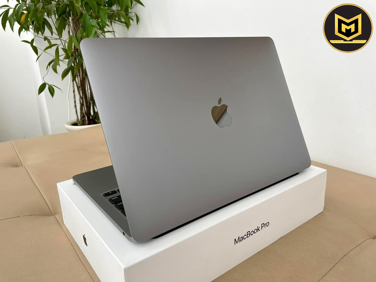 Tech21 EvoArt Custodia Per MacBook Pro 13'' (2020) – Modern Camo, Viola Orchidea, Protezione Cadute Fino A 3,7 Metri, Ultra Sottile