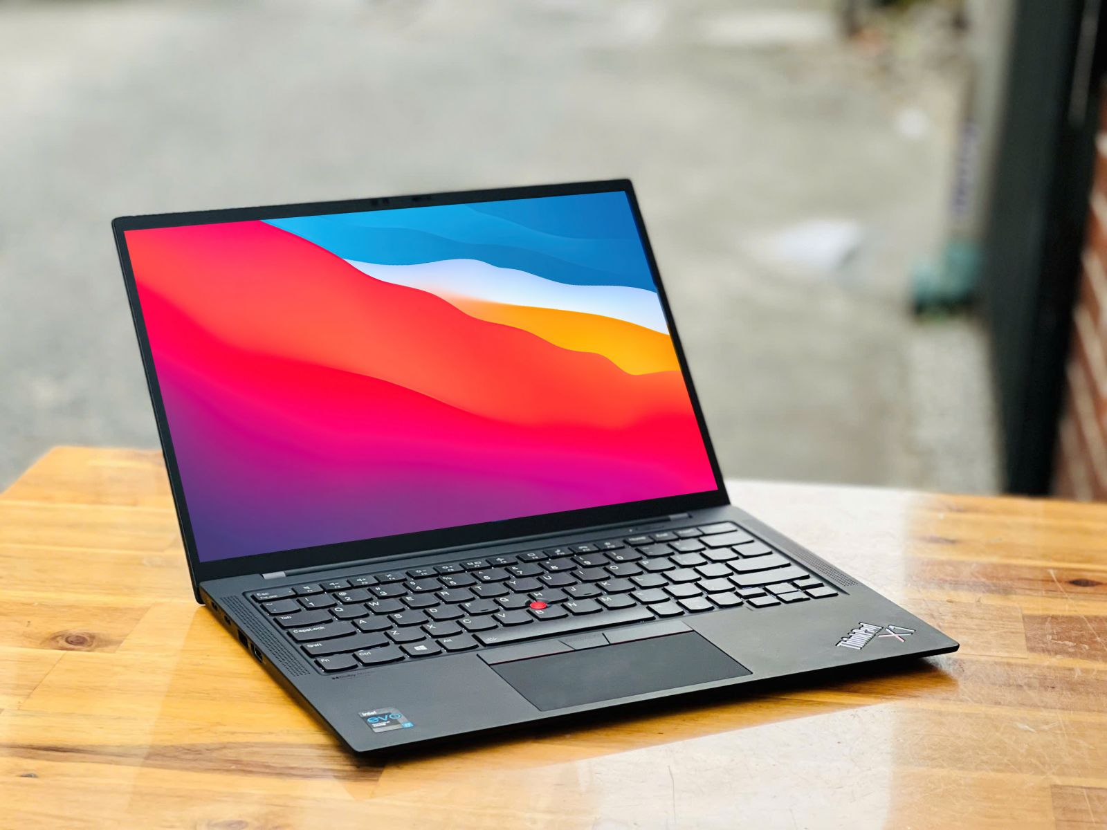 THINKPAD X1 CARBON GEN 9