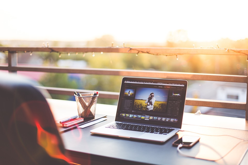 MUA LAPTOP CŨ GIAO HÀNG TẬN NƠI QUẬN TÂN BÌNH 