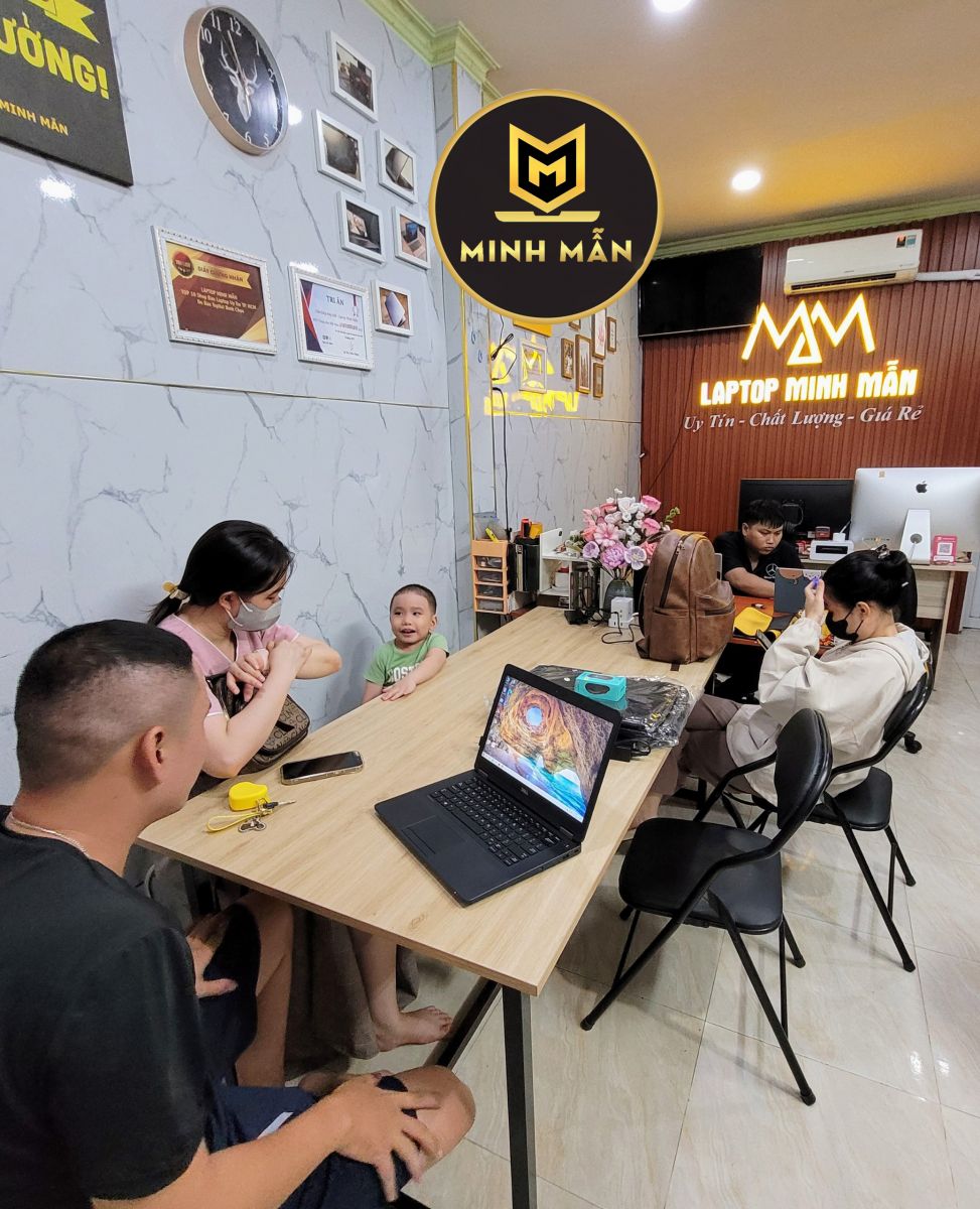 Cửa Hàng Bán Laptop Uy Tín Tại TPHCM