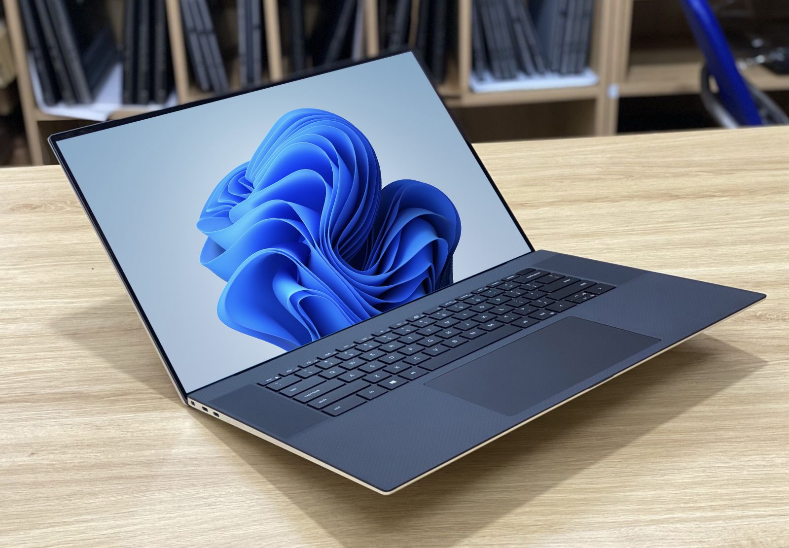 LAPTOP DELL XPS LÀM ĐỒ HỌA GIÁ RẺ