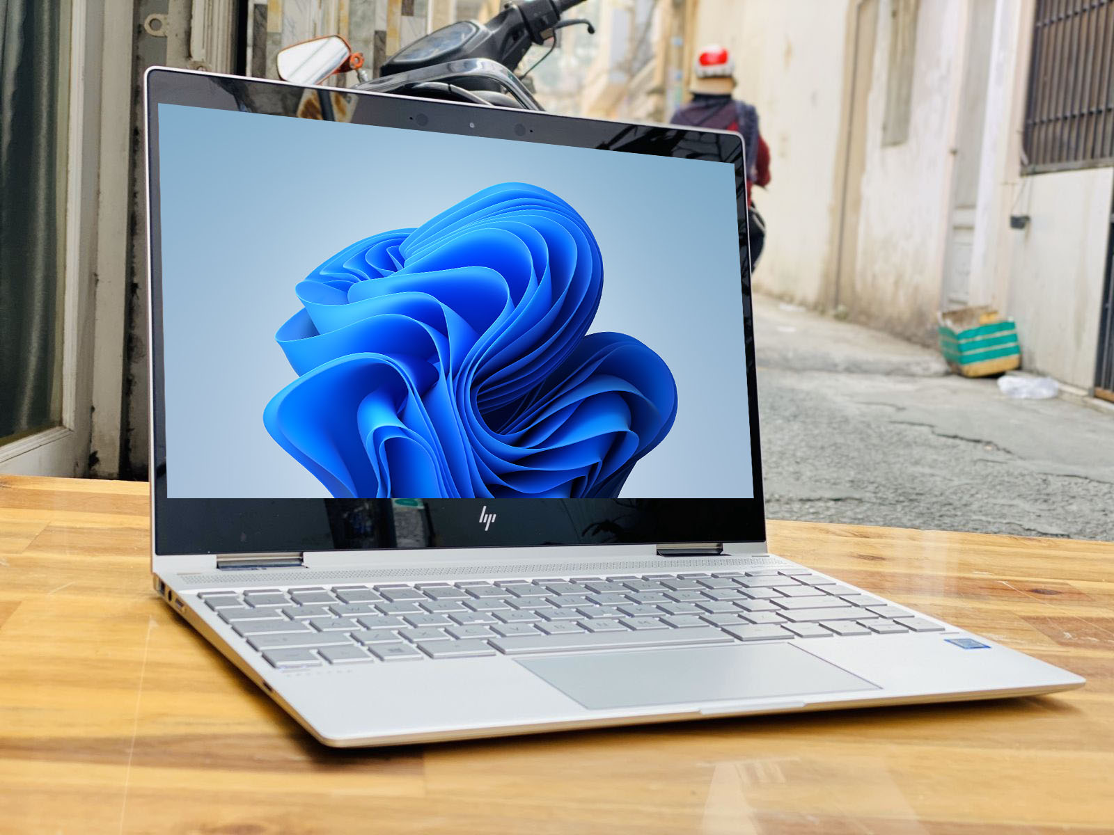 HP SPECTRE DƯỚI 15 TRIỆU ĐÁNG MUA 2025