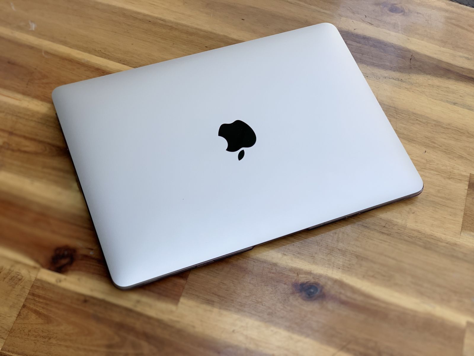 Ở ĐÂU BÁN MACBOOK CŨ UY TÍN GIÁ RẺ QUẬN 2