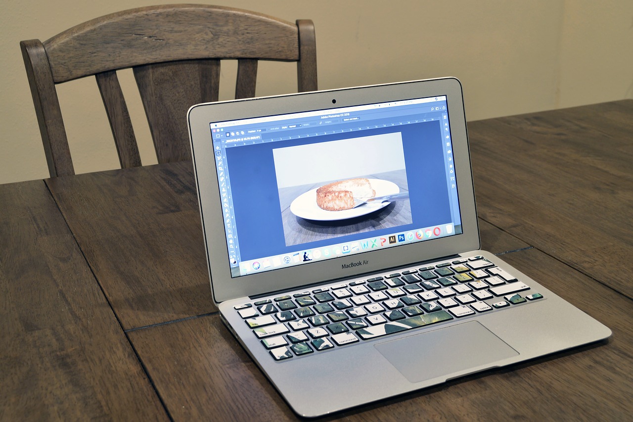 MUA LAPTOP CŨ GIAO HÀNG TẬN NƠI QUẬN TÂN BÌNH 