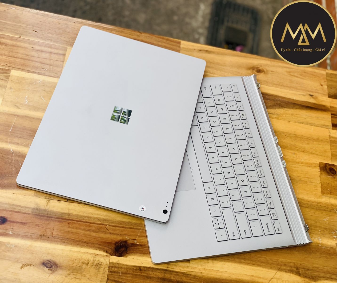 Top cửa hàng bán laptop uy tín 2023 - 2024