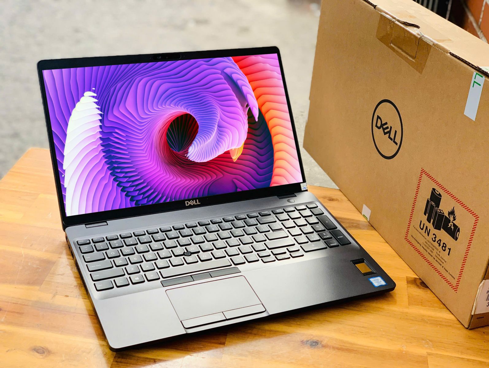 DELL LATITUDE 5501 i5 9400H