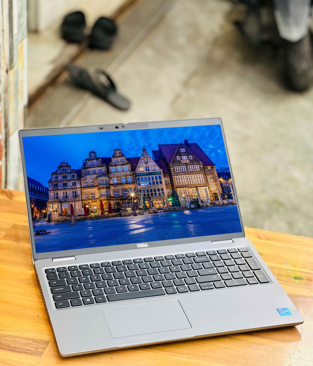 DELL PRECISION 3561 I7 11850H