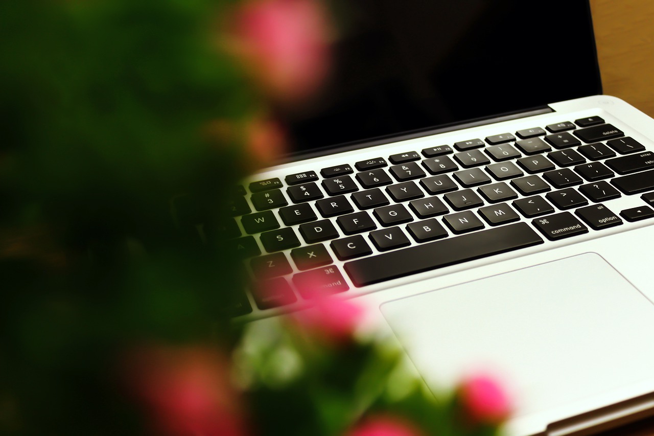 MUA LAPTOP CŨ GIAO HÀNG TẬN NƠI QUẬN GÒ VẤP 