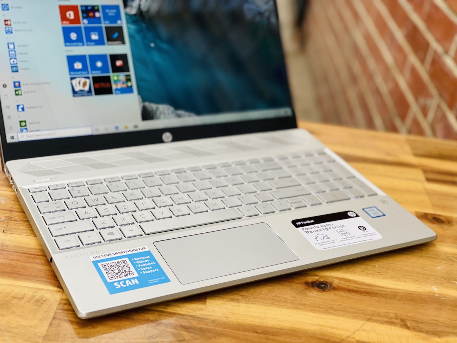 Hình ảnh HP Pavilion 15 CS i5 giá rẻ