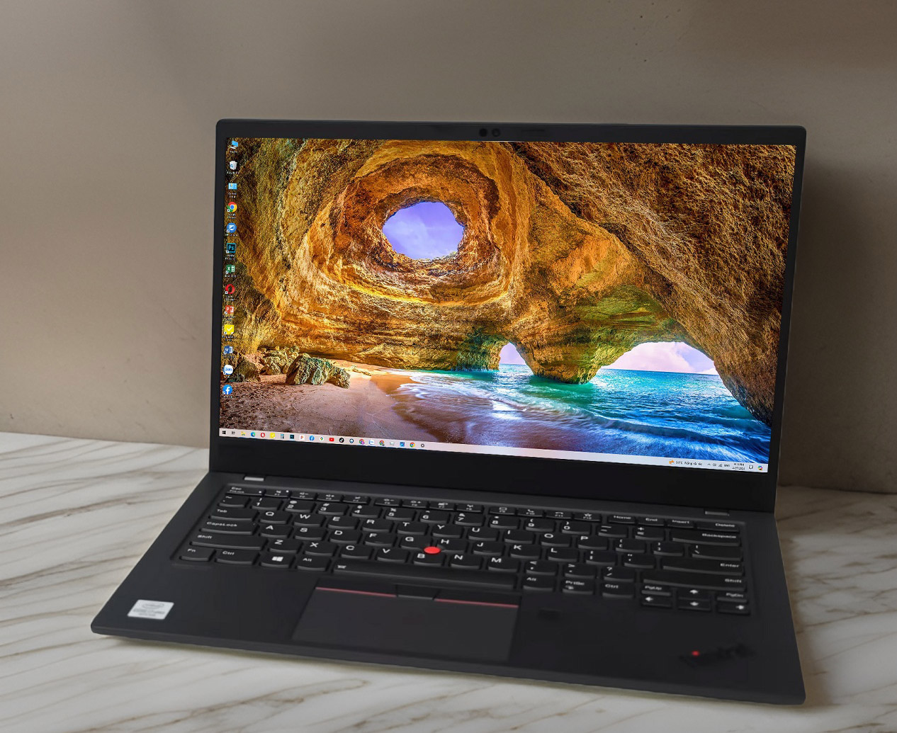 Lenovo ThinkPad X1 Carbon Gen 8