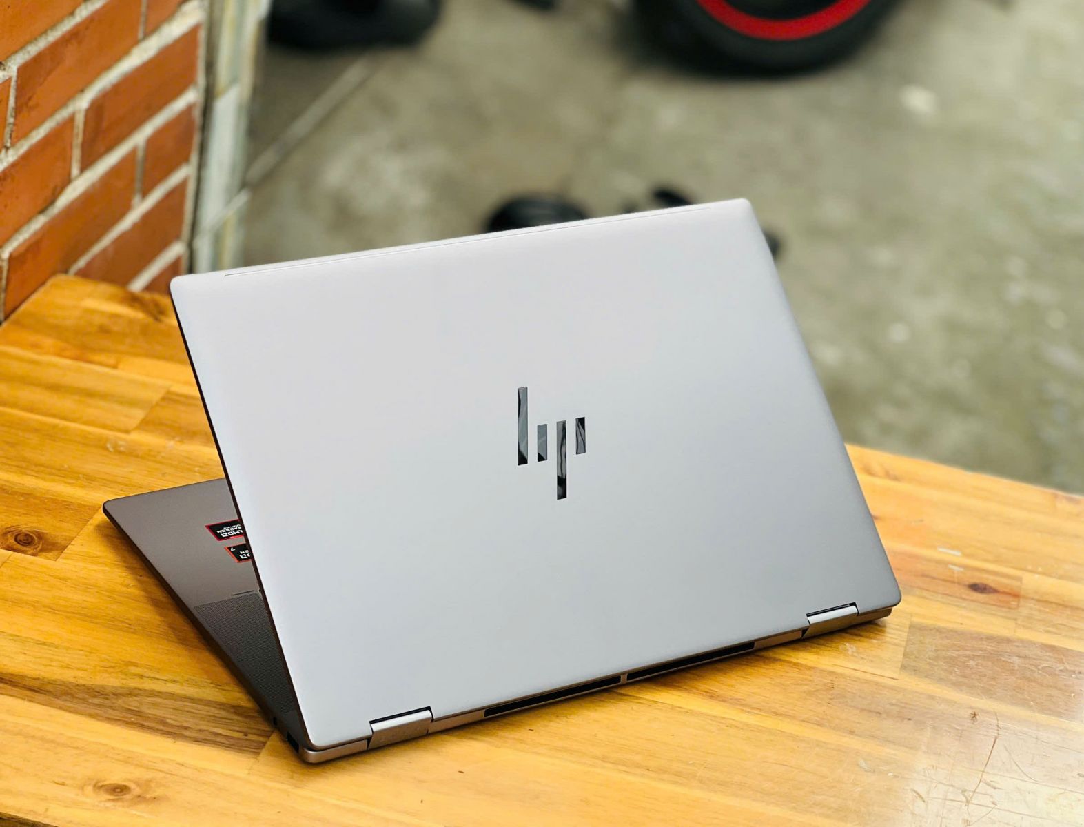 HP ENVY X360 16 RYZEN 7 8840HS