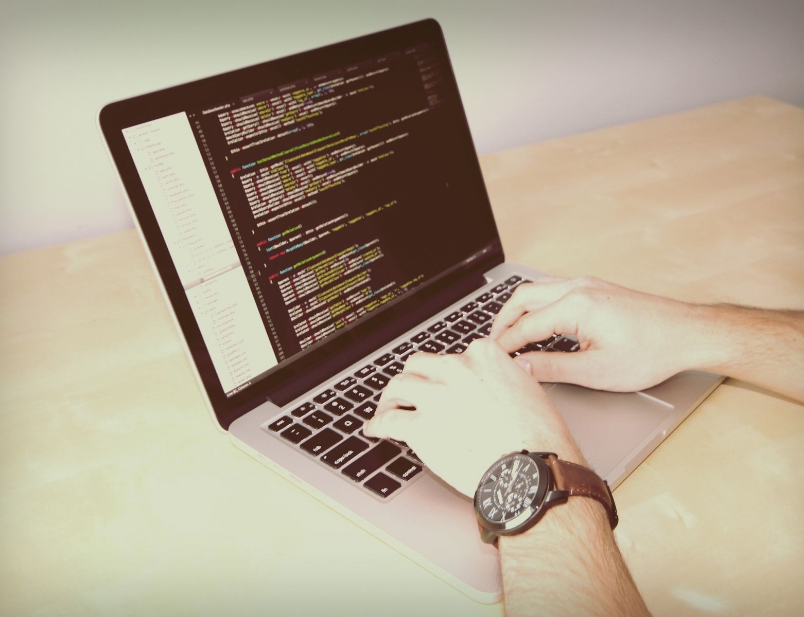 KINH NGHIỆM CHỌN MUA LAPTOP CŨ CHO LẬP TRÌNH VIÊN