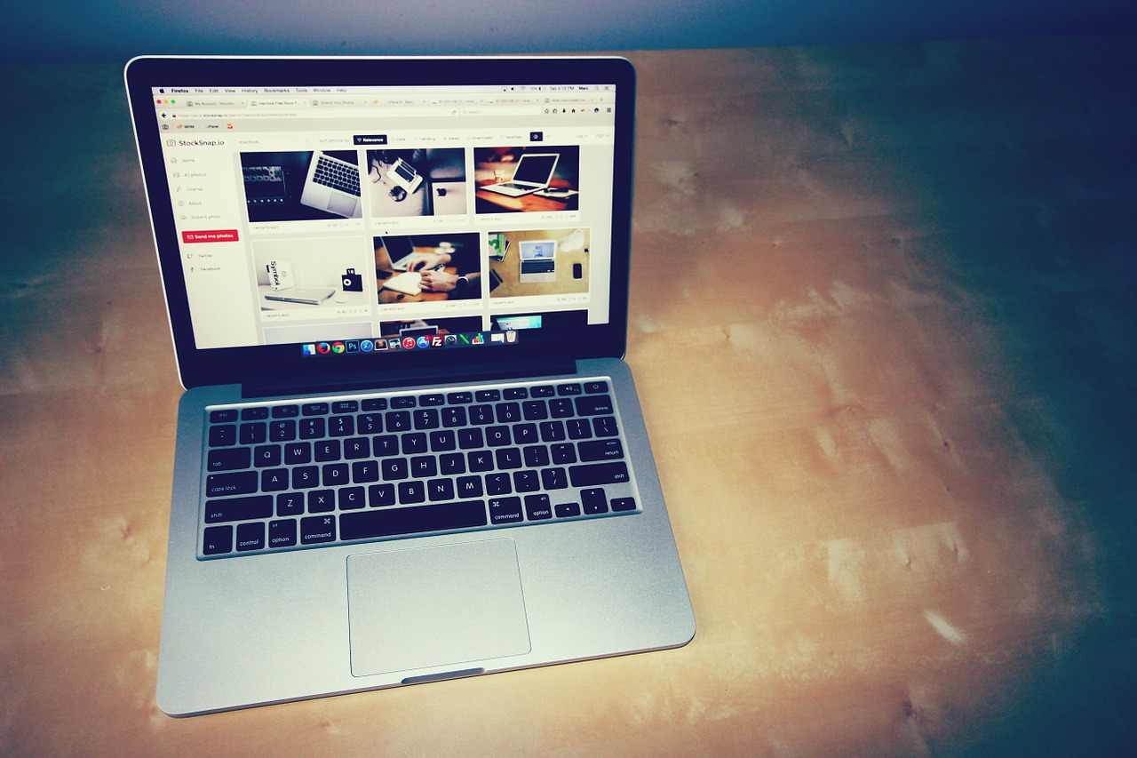 MUA LAPTOP CŨ GIAO HÀNG TẬN NƠI UY TÍN GIÁ RẺ QUẬN 10