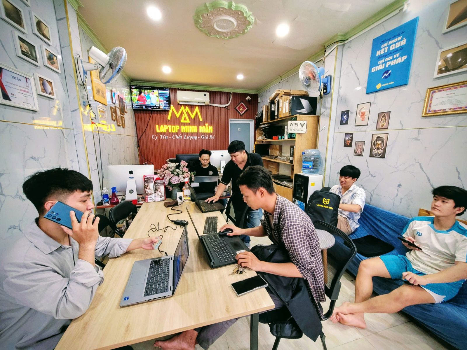 LAPTOP CŨ CHO NGHÀNH MARKETING