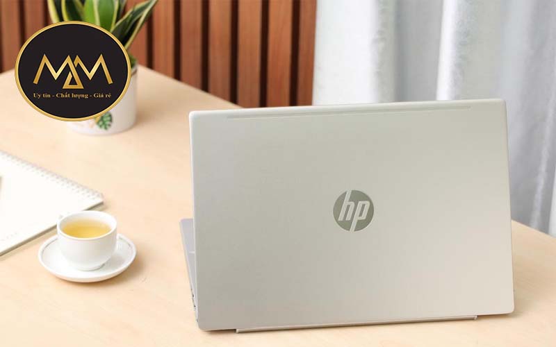 laptop-cu-mau-vang-hong
