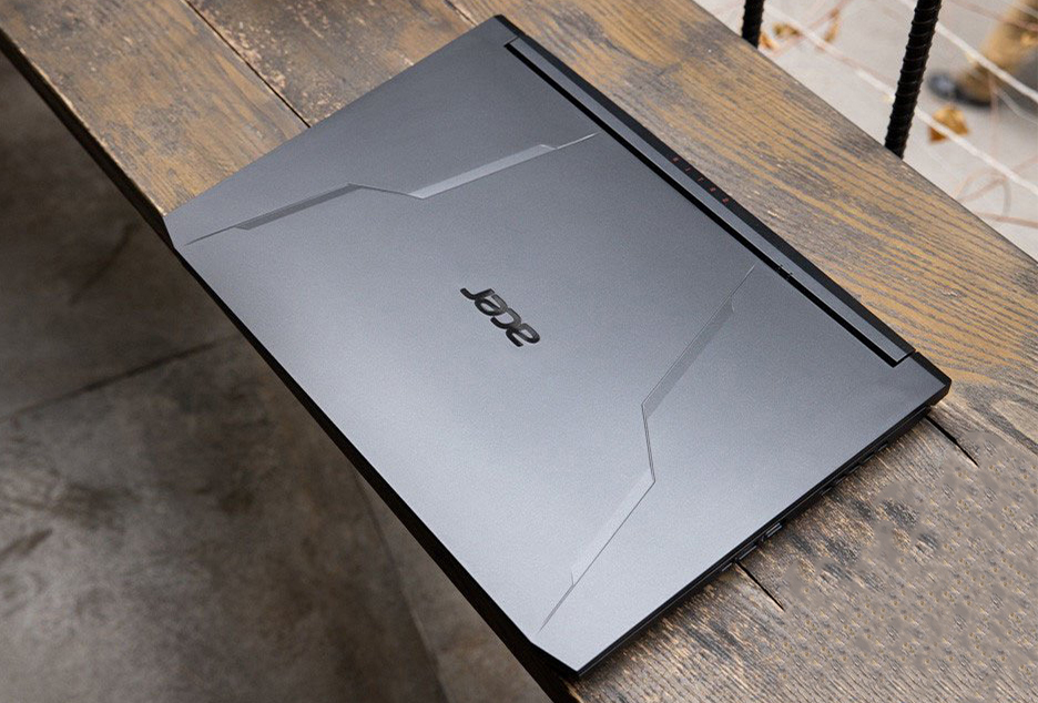 LAPTOP GAMING DƯỚI 15 TRIỆU ĐÁNG MUA 2025