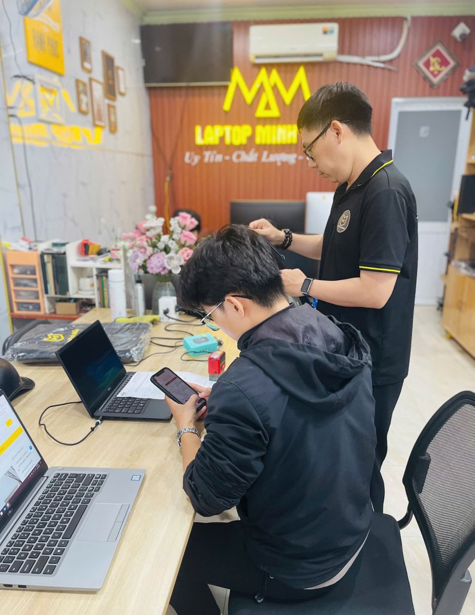 LAPTOP GAMING DƯỚI 10 TRIỆU ĐÁNG MUA 2025