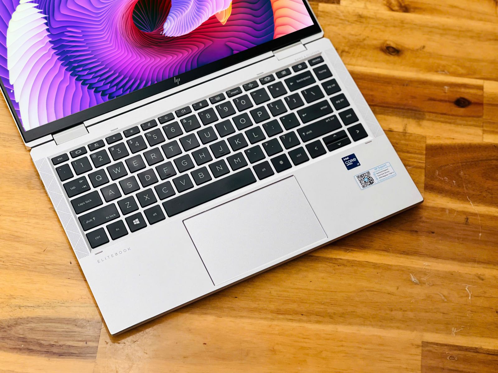 HP ELITEBOOK X360 1040 G8