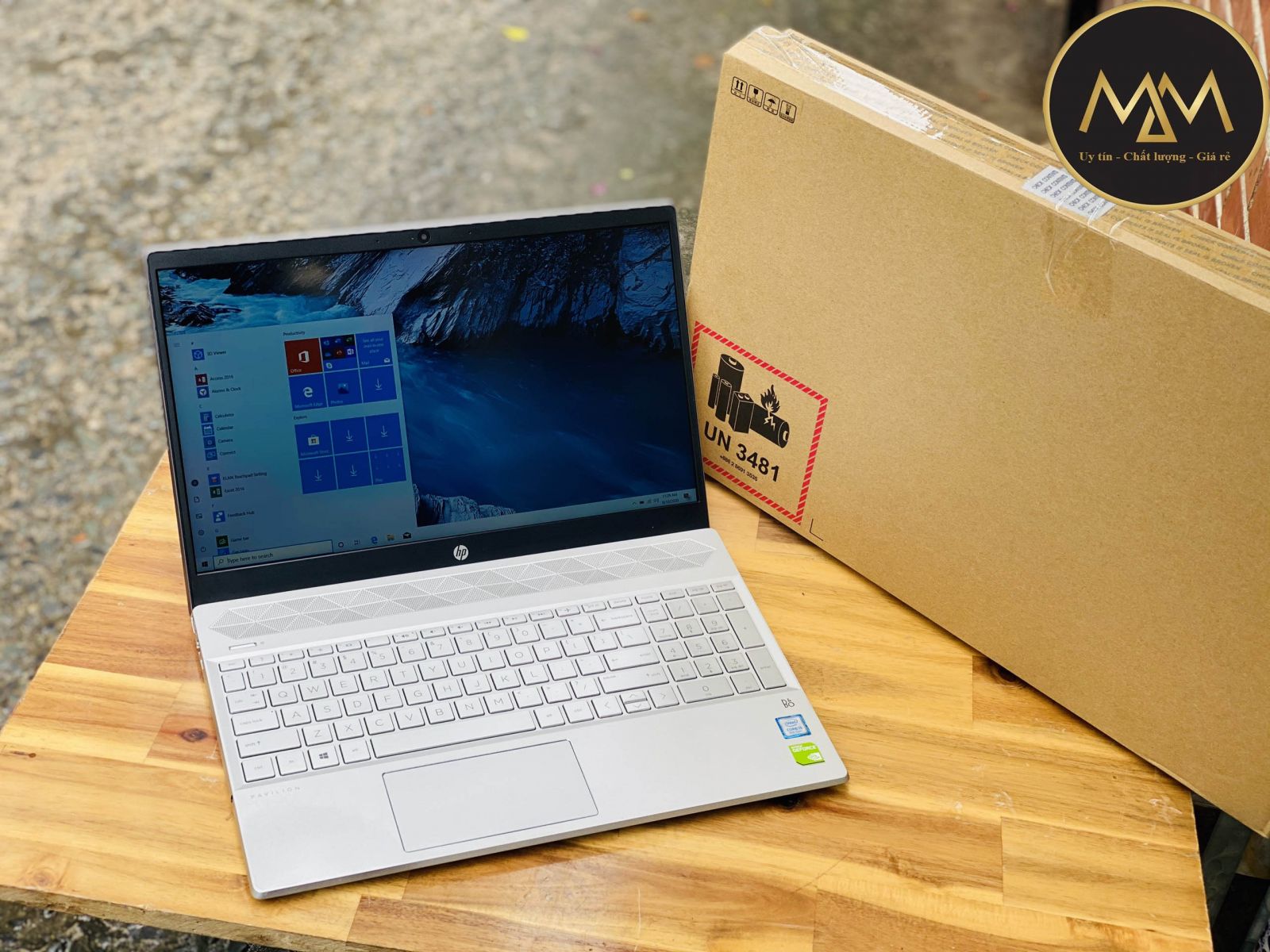 HP Pavilion 15 CS2057tx