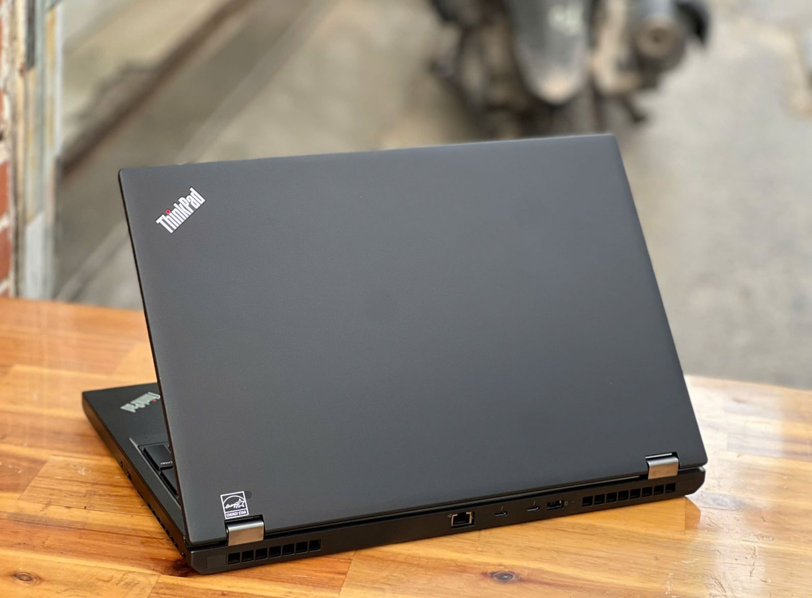 LENOVO THINKPAD P53