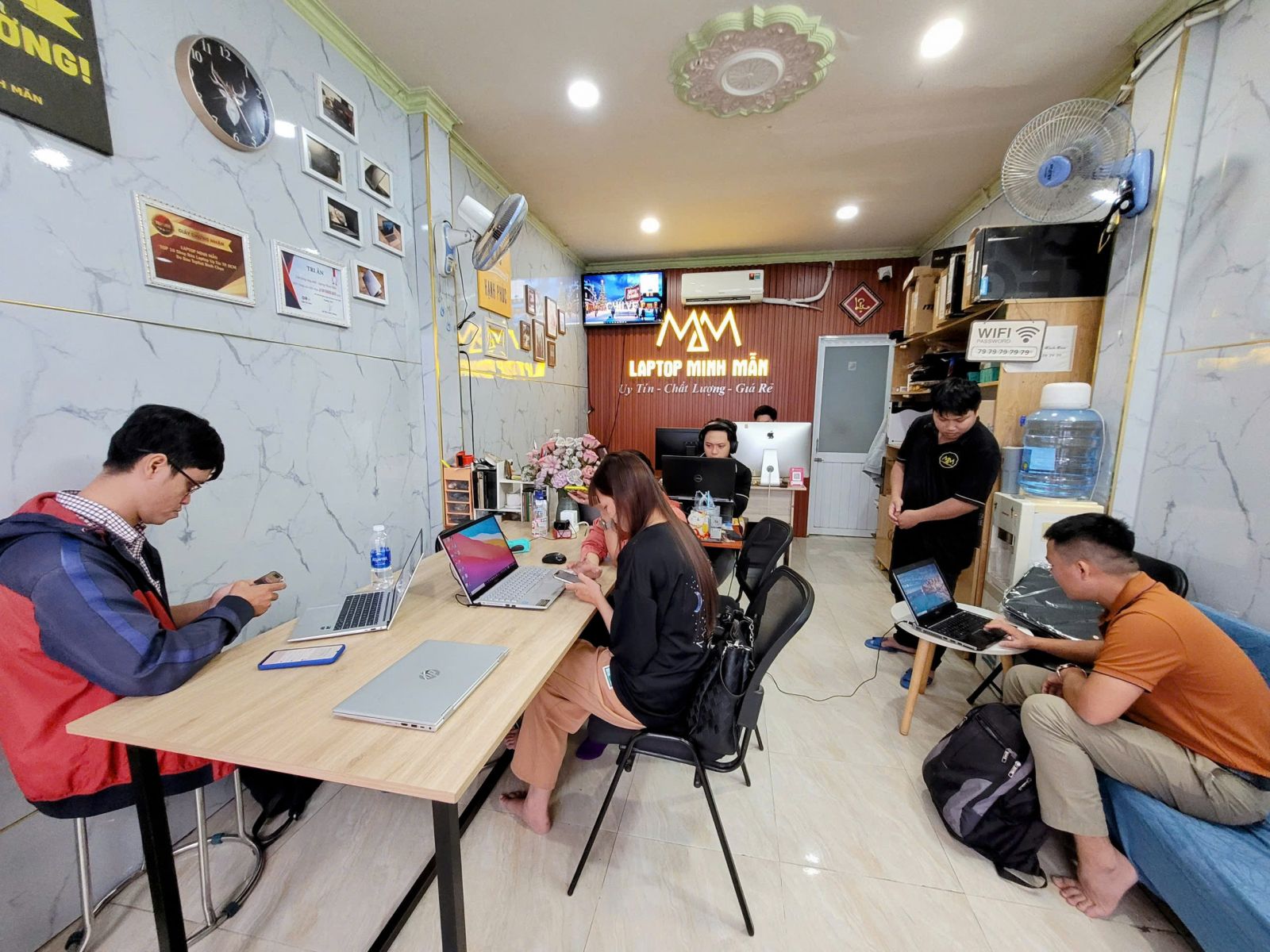 LAPTOP XÁCH TAY DƯỚI 5 TRIỆU