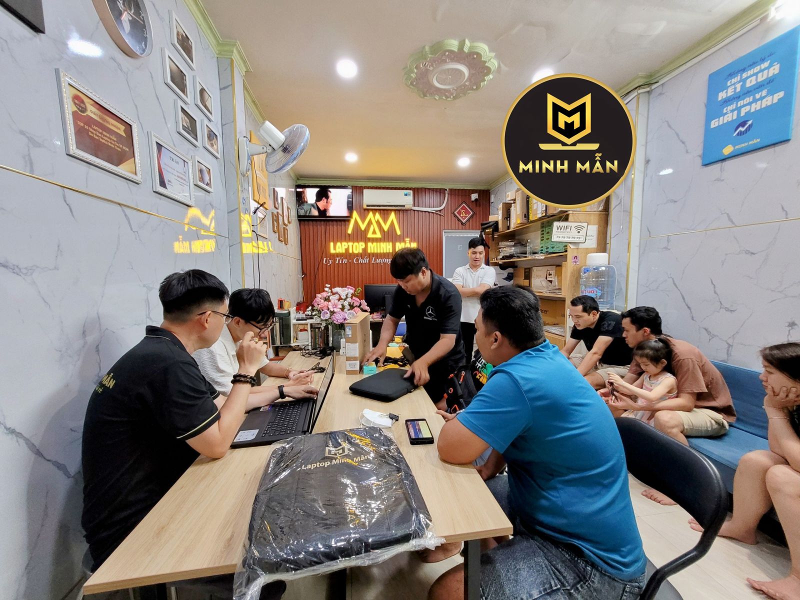 Laptop Xách Tay Giá Rẻ Hóc Môn